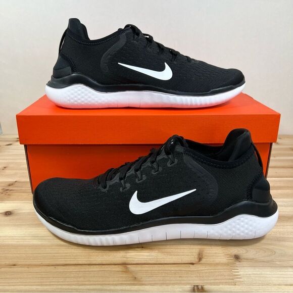 Nike Other - NEW Nike Free Run 2018 Mens road Running training shoes Black white